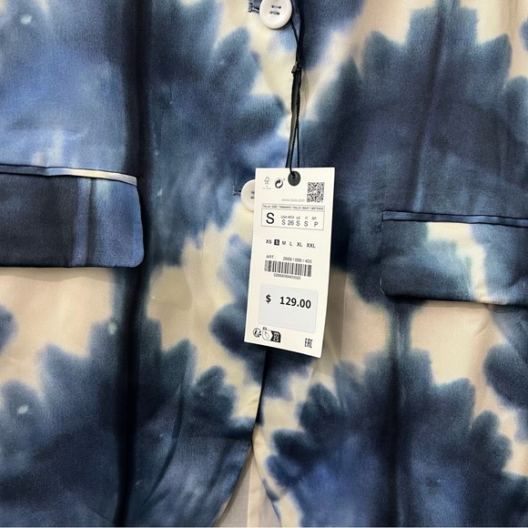 Zara NWT Blue White Blue Satin Tie Dye Artsy Printed Blazer Blogger’s Favorite - Picture 6 of 10